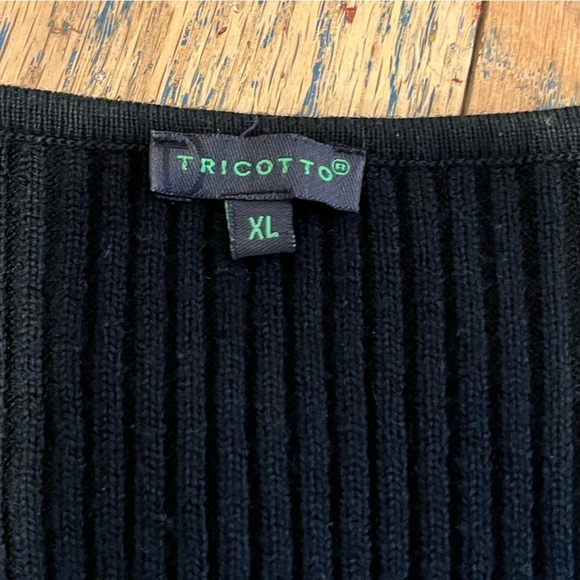 TRICOTTO Heart-shaped sweater with ribbon and decoration size XL - Picture 2 of 8